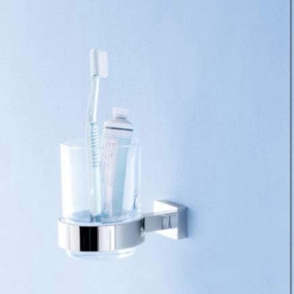 Grohe 40372001 Essentials Glass Tumbler - Picture 3 of 9